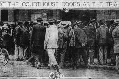atlanta-georgian-1913-07-28-throng-at-courthouse-doors-as-the-trial-opens
